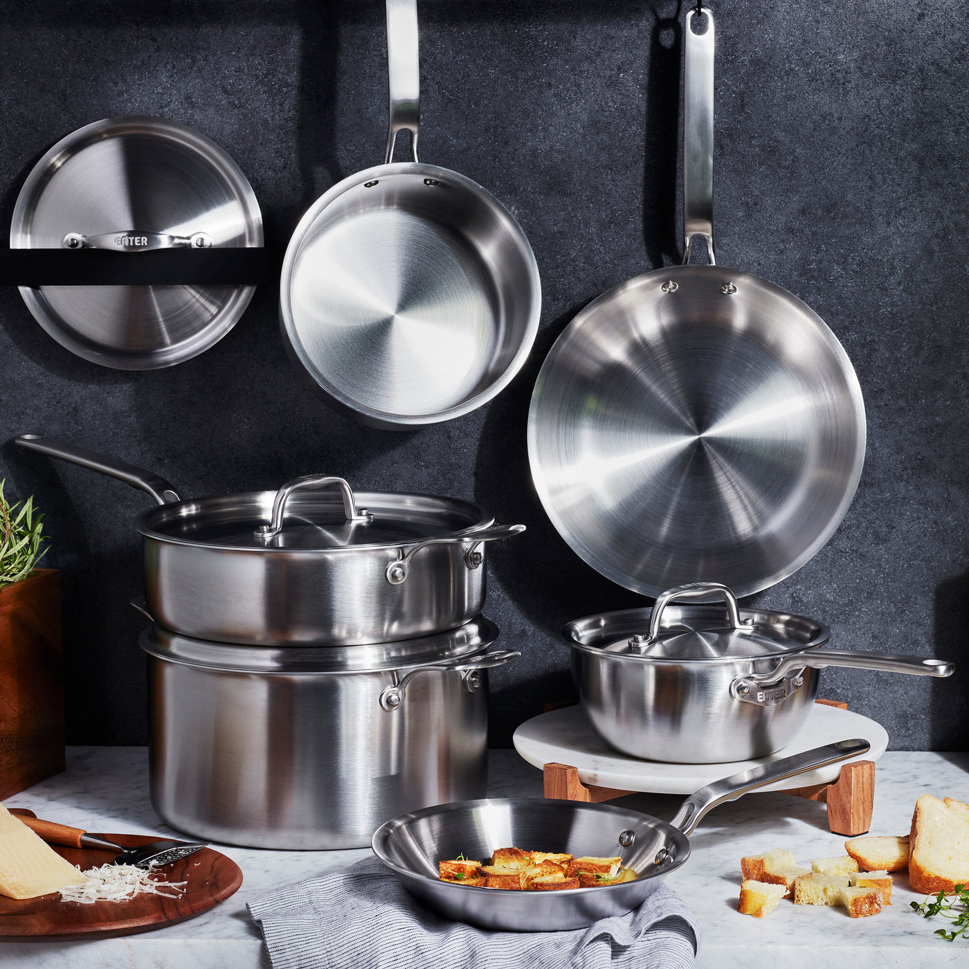 Hestan NanoBond™ Stainless-Steel Stock Pot