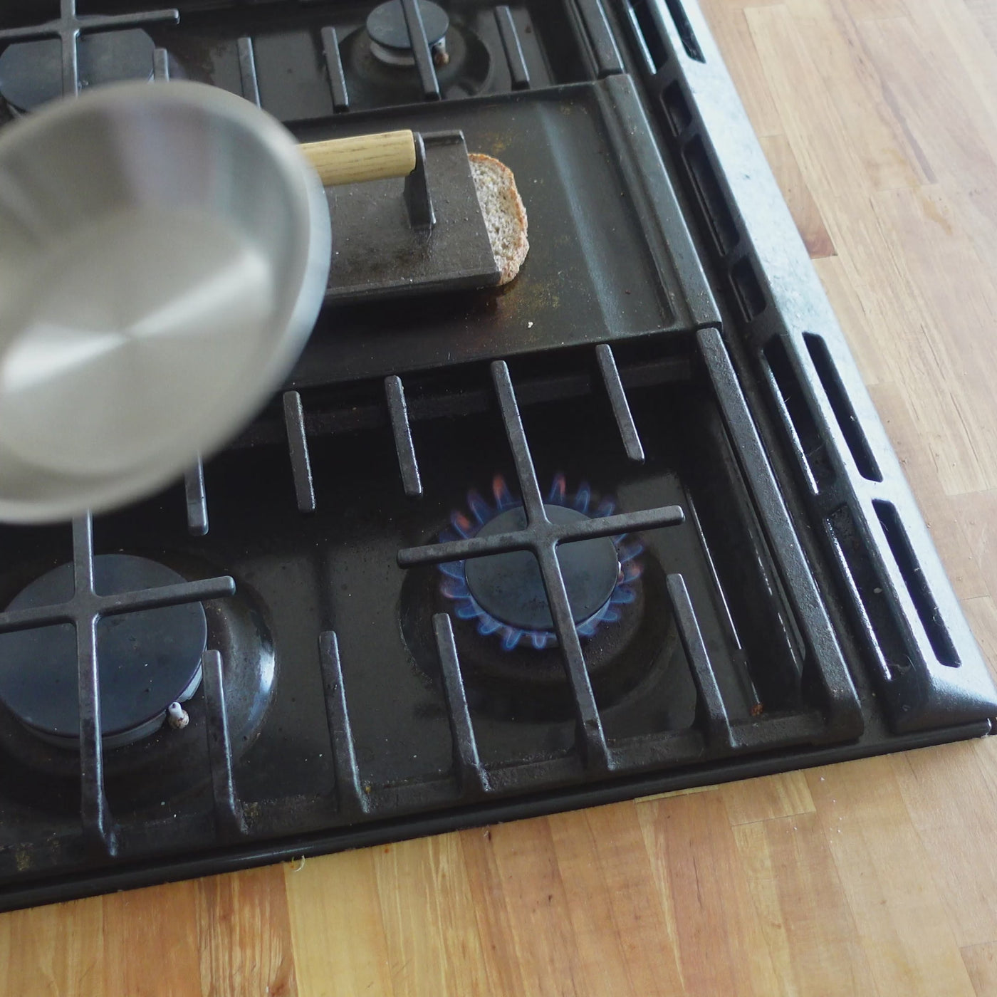 frying two eggs in 8.5" frying pan